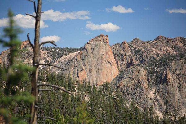 The pink granite of the Sawtooth batholith is evident on Elephants Perch.
