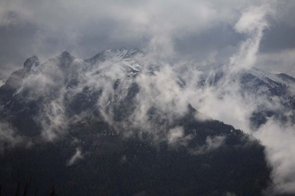 Clearing storm over Unnamed 10,000'+ peaks in the Boulder Mountains from the trail high above Washington Lake Creek.
