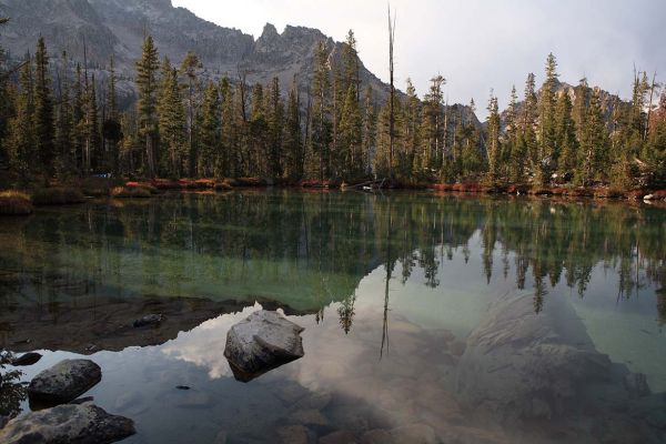 Northwest from lakelet at 8607'.
