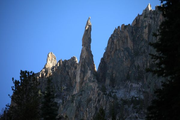 This amazing granite dagger thrusts skyward on the ridge northeast of Packrat Lake.
