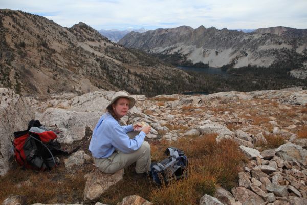 The lower broad East Ridge of Snowyside Peak, shortly after leaving the pass, is a scenic spot for lunch.
