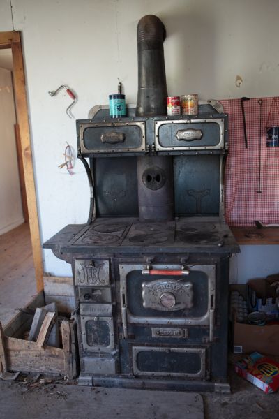 An old wood-burning stove in an abandoned cabin near Mahogany Creek.
