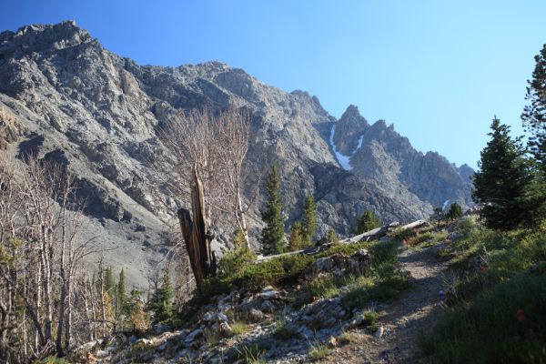 Trail toward Merriam Lake.
