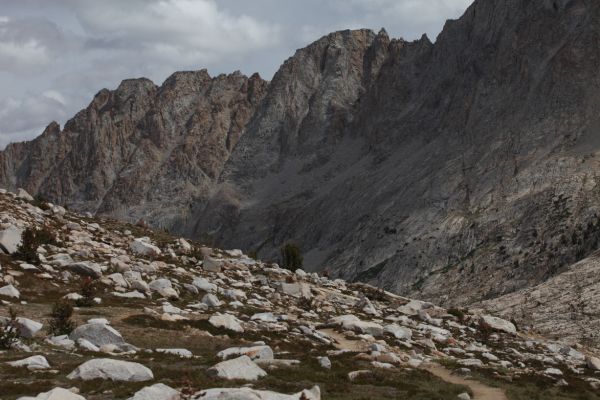 The JMT begins its descent to Sapphire Lake, and eventually, Evolution Valley to the northeast.
