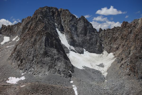 Ice couloir on Mt. Mendel from Lamarck Col.
