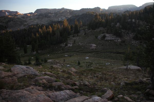 Wider view of the divide we visited yesterday northeast of our camp at Kidney Lake.
