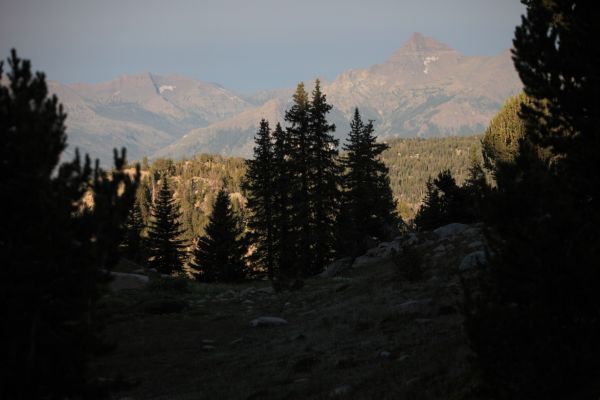 About 9750' before dropping steeply toward Tiel Lake, Pilot Peak can be seen to the southwest.
