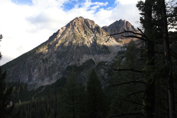 Looking southeast from near the Goat Lake use trail turnoff, the route climbs the right (north) side of the drainage to Goat Lake which is hidden between the two peaks.
