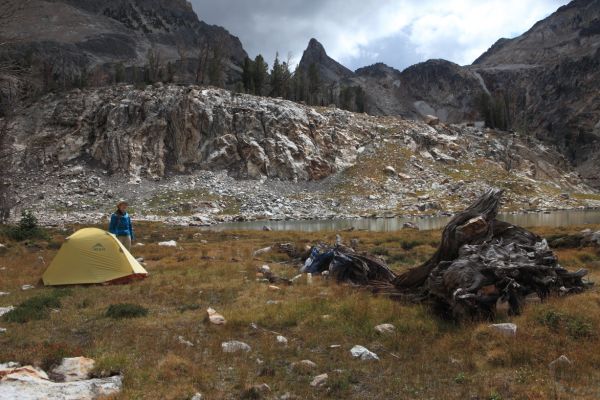 We decide to get an early start for the peak Sunday morning, and relax and enjoy the beauty of our surroundings; something we don't seem to do since we never seem to allow enough time to accomplish what we set out to do.  I intend to catch trout for dinner.
