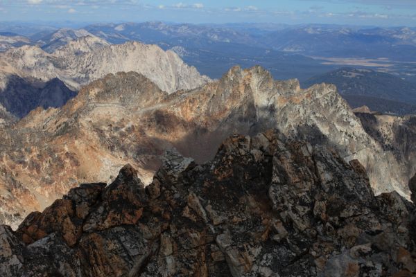 Northwest from the summit of Thompson Peak.  The orange block in the foreground is actually the pinnacle we first climbed in error, northwest of the west (true; depending on the source; see IMG_3503) summit.
