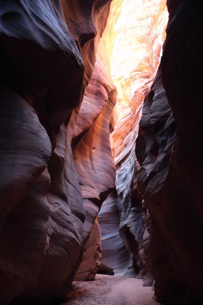 As the sun rose higher, more sunlight lit the canyon walls.  As it was only the fifth day of spring, the sun would remain well to the south, rarely reaching the floor of the slot.
