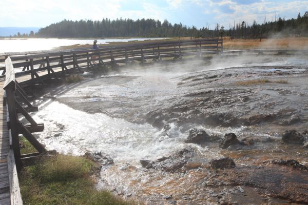 Hot Cascades, Firehole Lake Drive.
