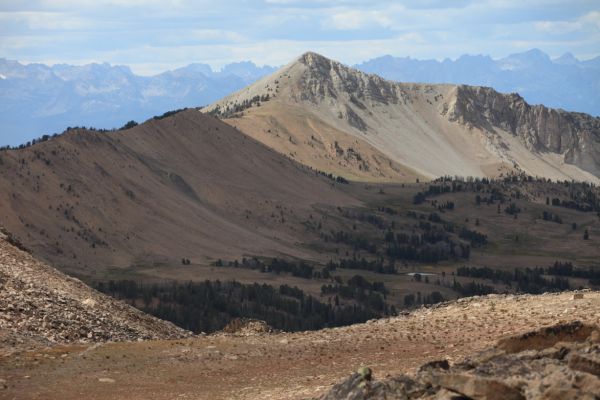 Looking north into Ants Basin from the saddle between Born Lakes and Four Lakes Basin.  The light changes so quickly!
