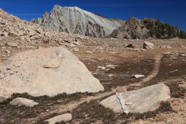 North from Windy Devil lie Boulder Chain Lakes.
