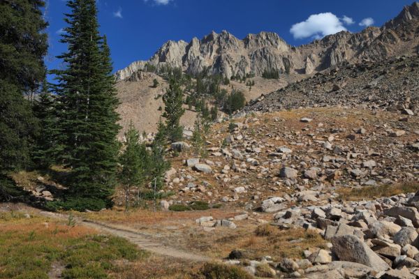 The view southeast from the trail just west of Born Lakes.  This may be another route to the broad plateau between Born Lakes and Four Lakes Basin.  The route I took, just below the highest of the Born Lakes seems easier.
