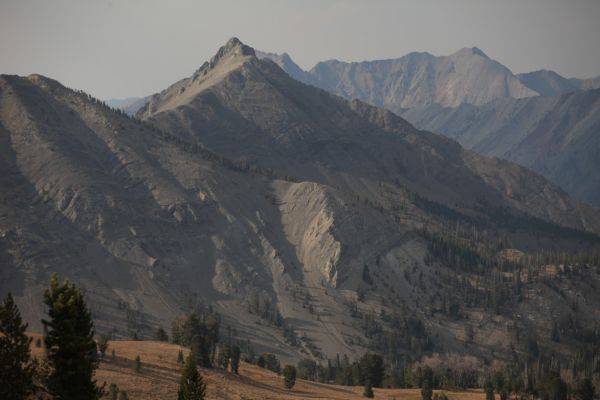 30 minutes later, I am on top of the divide west of Ants Basin; all downhill from here.  The view northwest to the peaks rising above Strawberry Basin.
