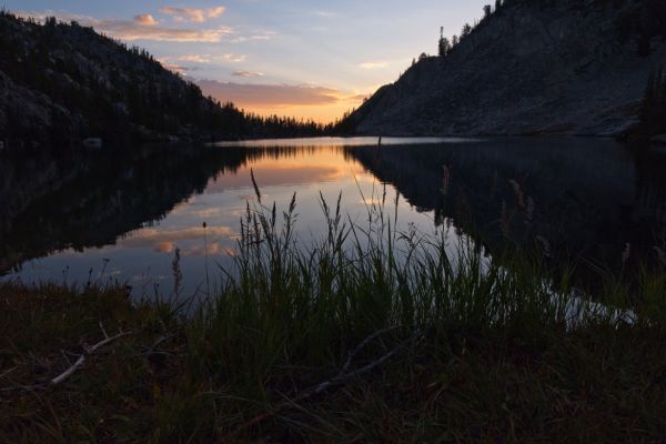 East across Island Lake, Big Boulder Lakes.
