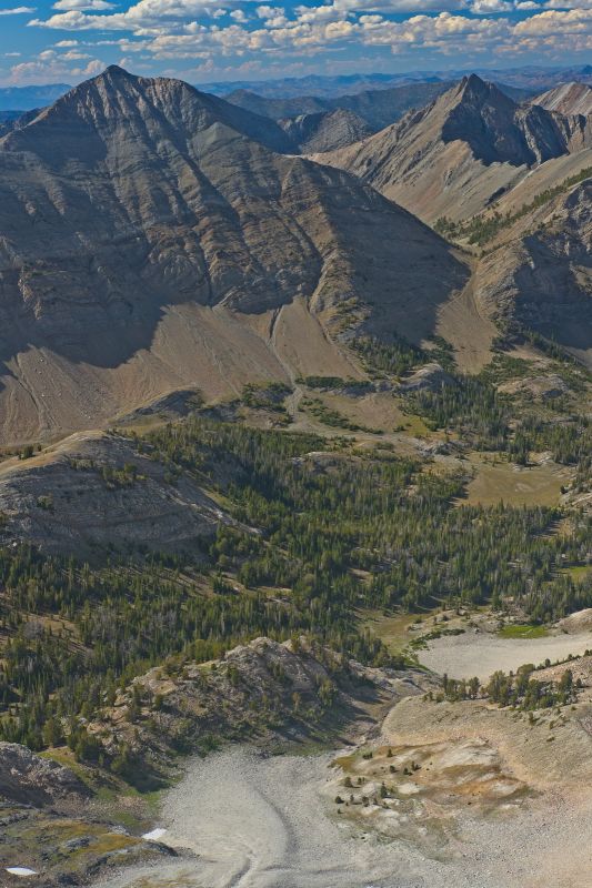 Looking back toward Iron Basin; WCP-5 on the right with its split summit and WCP-7 (10777'), due east of Ocalkens Lake.  WCP-7 is on the same ridge as WCP-8, about 1.25 miles further as the ridge curves to the north, forming the western boundary of Bighorn Basin.
