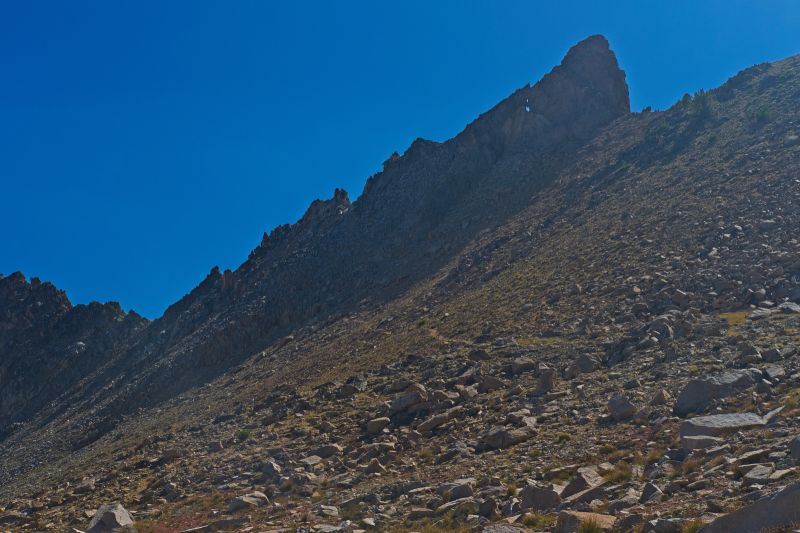 Climbing higher on the plateau, to the north side of the pinnacle, the keyhole is revealed.
