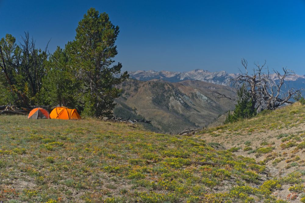 The view across the Sawtooth Valley to Mt. Cramer.  The smoke is staying out of sight to the N, fortunately!
