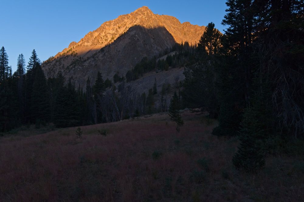 Alpenglow; Watson Peak to the E.
