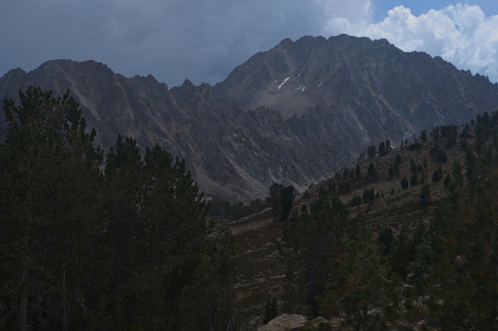 Not quite to Windy Devil, the Serrate Ridge on the left (N) extends down from Castle Peak further (S).  By now I was hearing thunder and getting a bit concerned about lightening, which, thankfully, did not develop.
